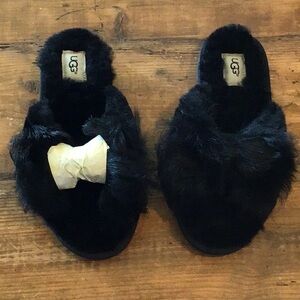 UGG Fur Slip On size 8